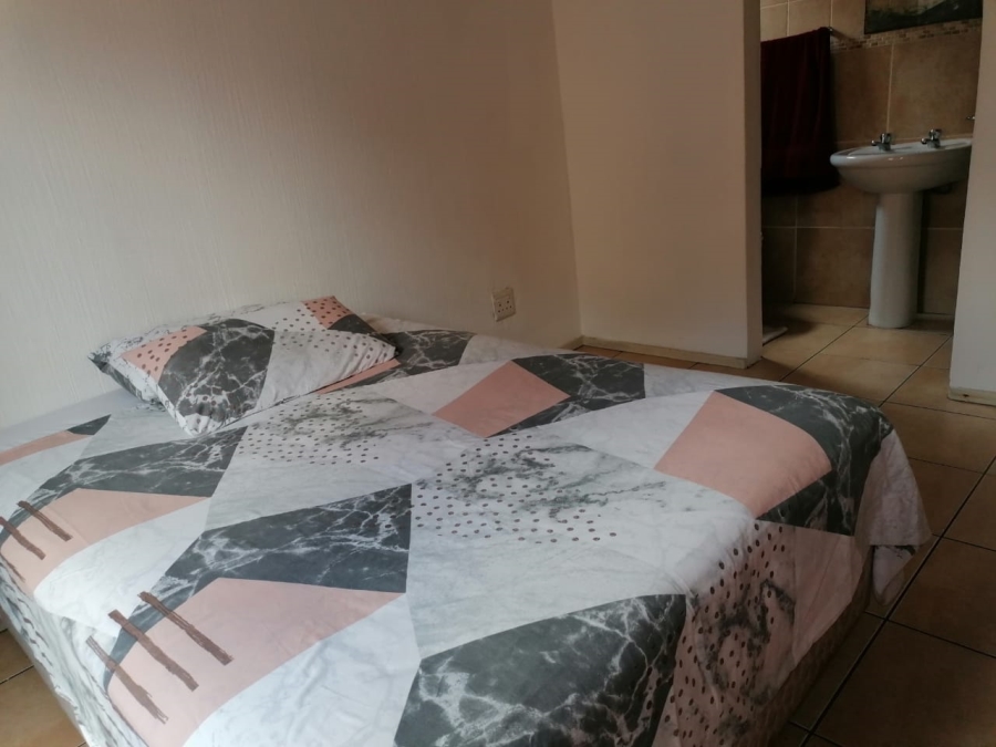 2 Bedroom Property for Sale in Benoni Central Gauteng