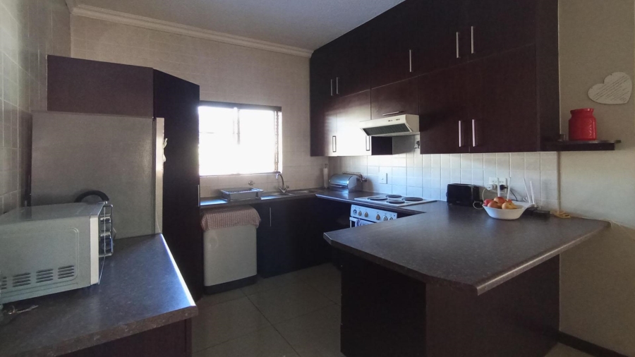 2 Bedroom Property for Sale in Paulshof Gauteng