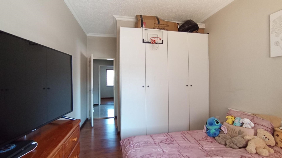 2 Bedroom Property for Sale in Paulshof Gauteng