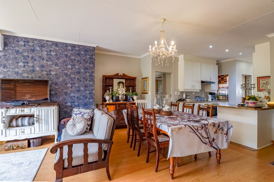 3 Bedroom Property for Sale in The Retreat Gauteng