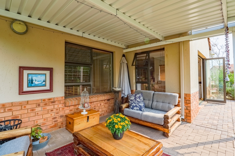 3 Bedroom Property for Sale in The Retreat Gauteng