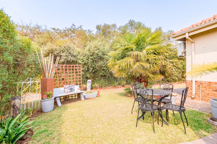 3 Bedroom Property for Sale in The Retreat Gauteng