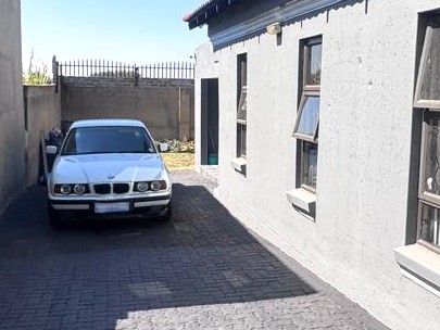 3 Bedroom Property for Sale in Roodekop Gauteng