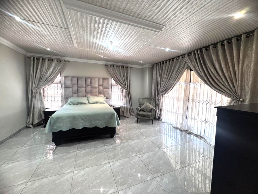 3 Bedroom Property for Sale in Roodekop Gauteng