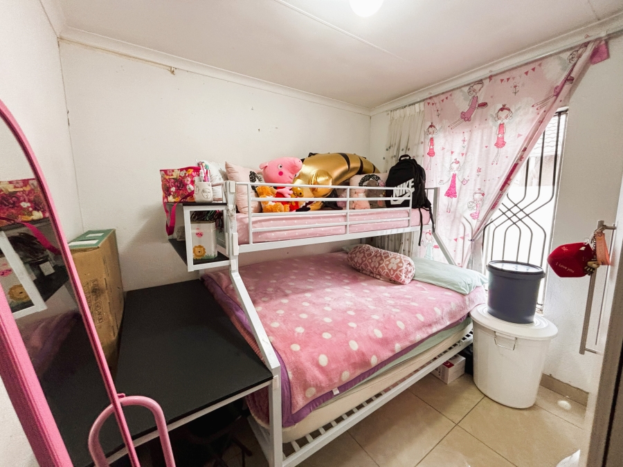2 Bedroom Property for Sale in Windmill Park Gauteng