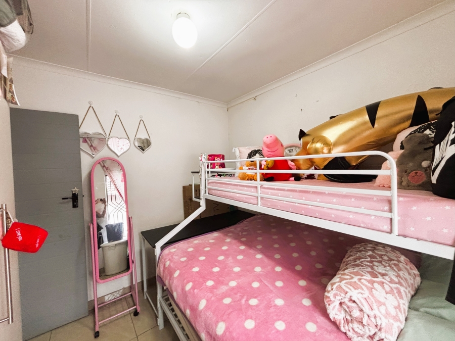 2 Bedroom Property for Sale in Windmill Park Gauteng