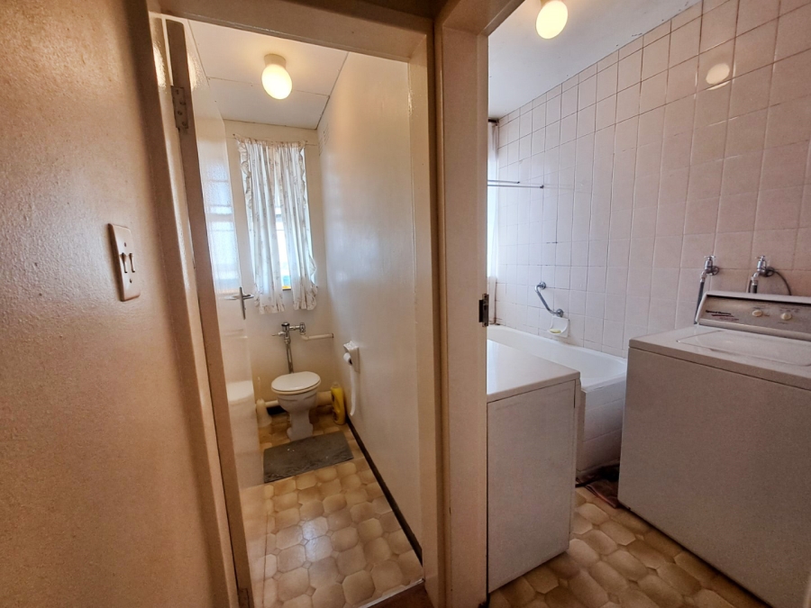 To Let 2 Bedroom Property for Rent in Parktown Gauteng