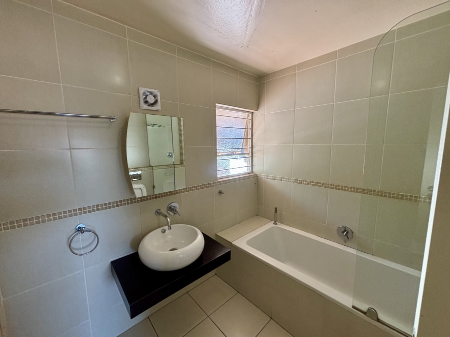 To Let 1 Bedroom Property for Rent in Edenburg Gauteng