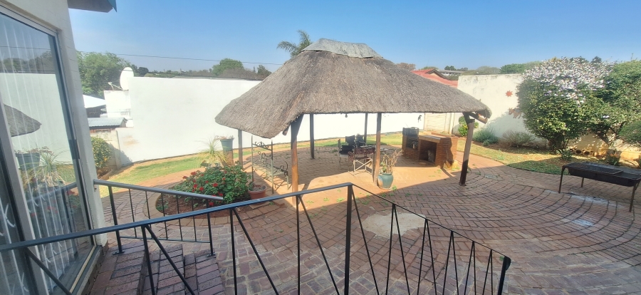 3 Bedroom Property for Sale in Kenmare Gauteng