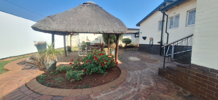 3 Bedroom Property for Sale in Kenmare Gauteng