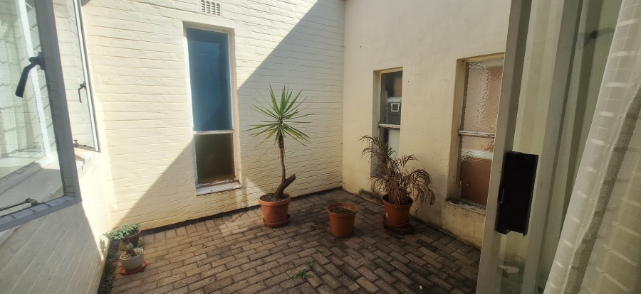 3 Bedroom Property for Sale in Kenmare Gauteng
