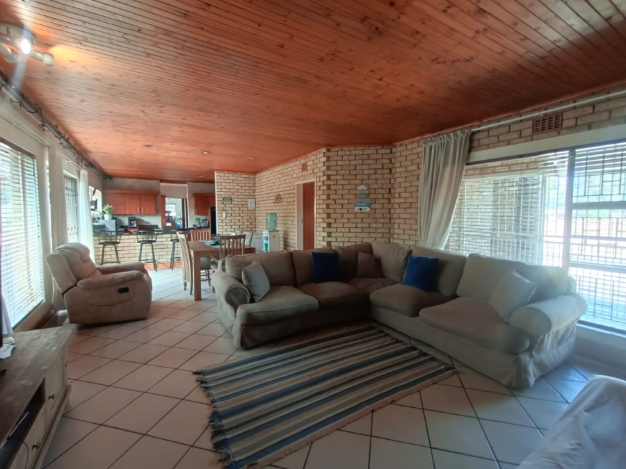 4 Bedroom Property for Sale in Vanderbijlpark SW 5 Gauteng