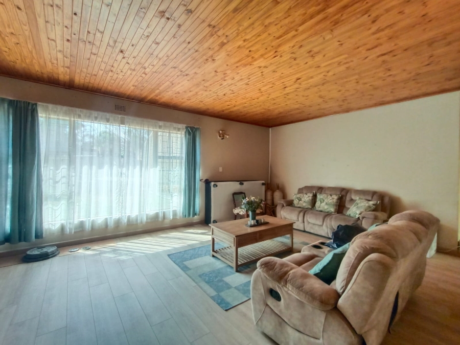 4 Bedroom Property for Sale in Vanderbijlpark SW 5 Gauteng