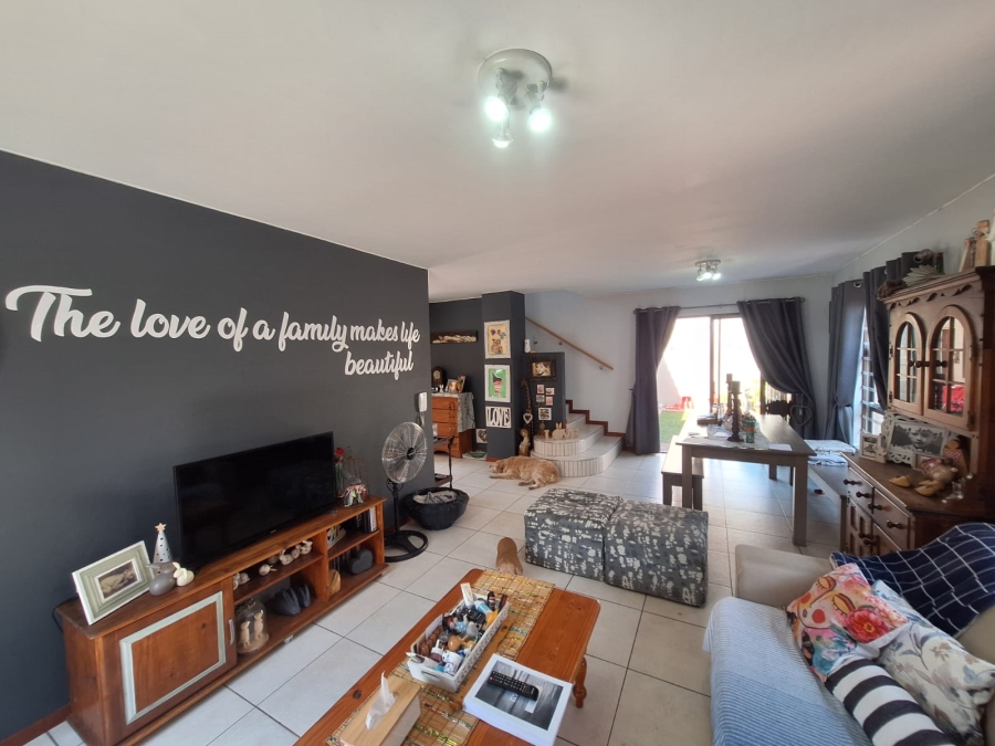 3 Bedroom Property for Sale in Clarens Park Gauteng