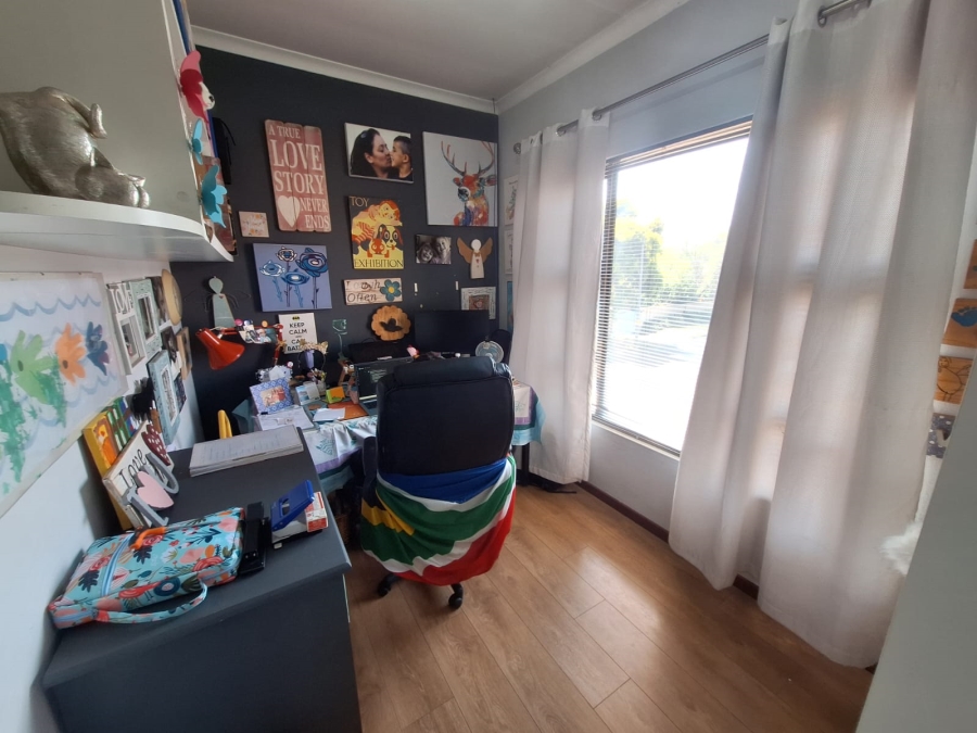 3 Bedroom Property for Sale in Clarens Park Gauteng