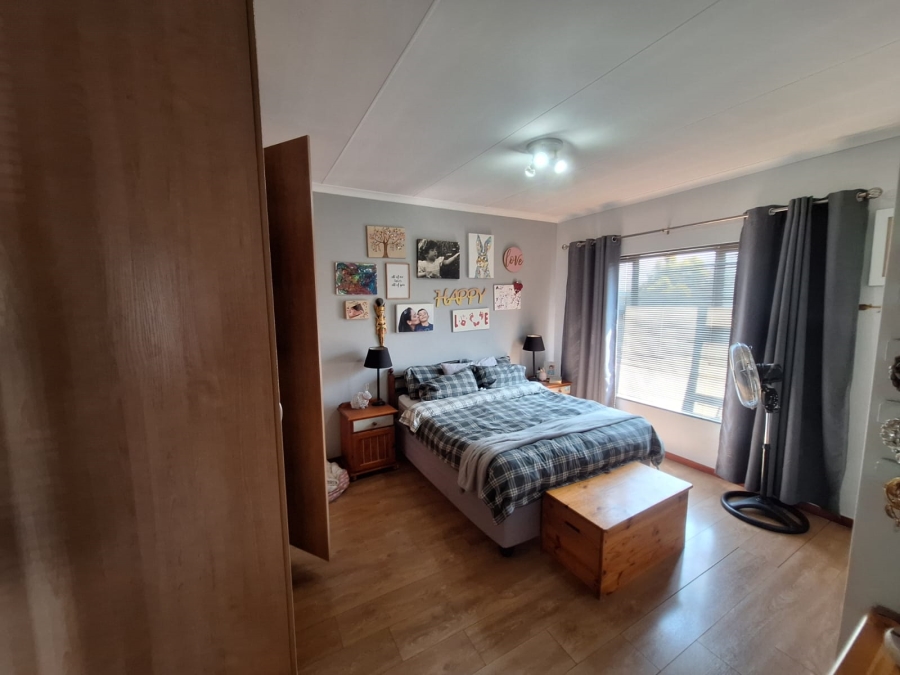 3 Bedroom Property for Sale in Clarens Park Gauteng