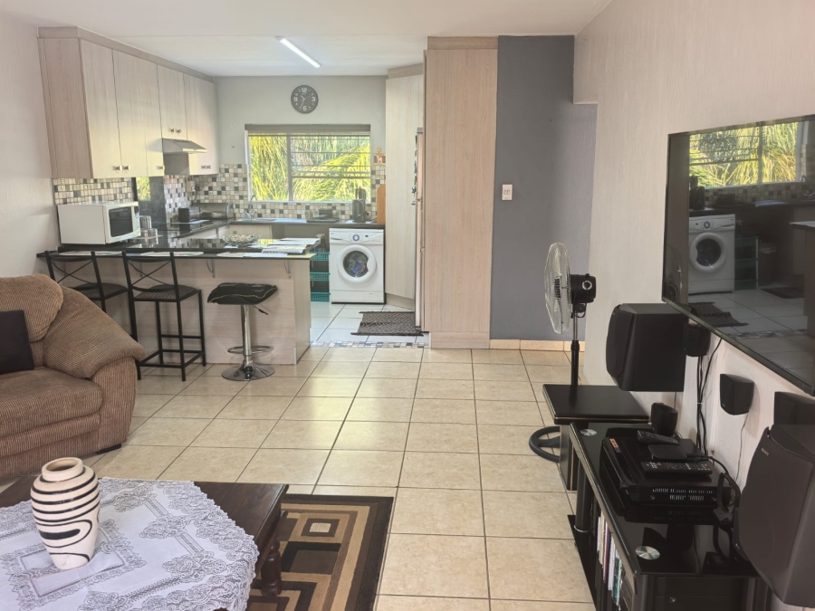 2 Bedroom Property for Sale in Weltevreden Park Gauteng