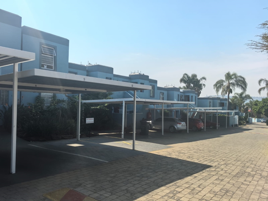 2 Bedroom Property for Sale in Weltevreden Park Gauteng
