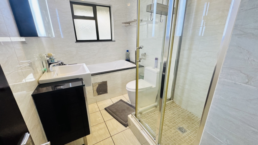 To Let 2 Bedroom Property for Rent in Craigavon Gauteng