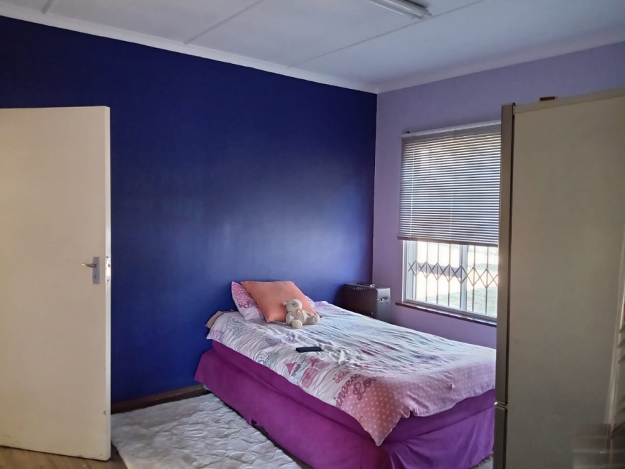 4 Bedroom Property for Sale in Witpoortjie Gauteng