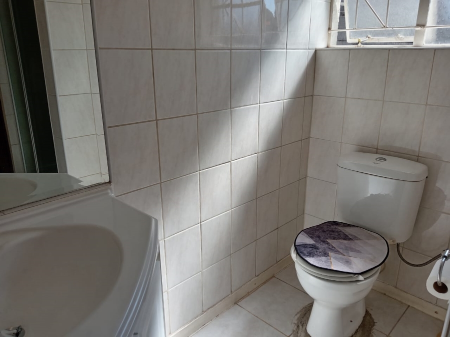 4 Bedroom Property for Sale in Witpoortjie Gauteng