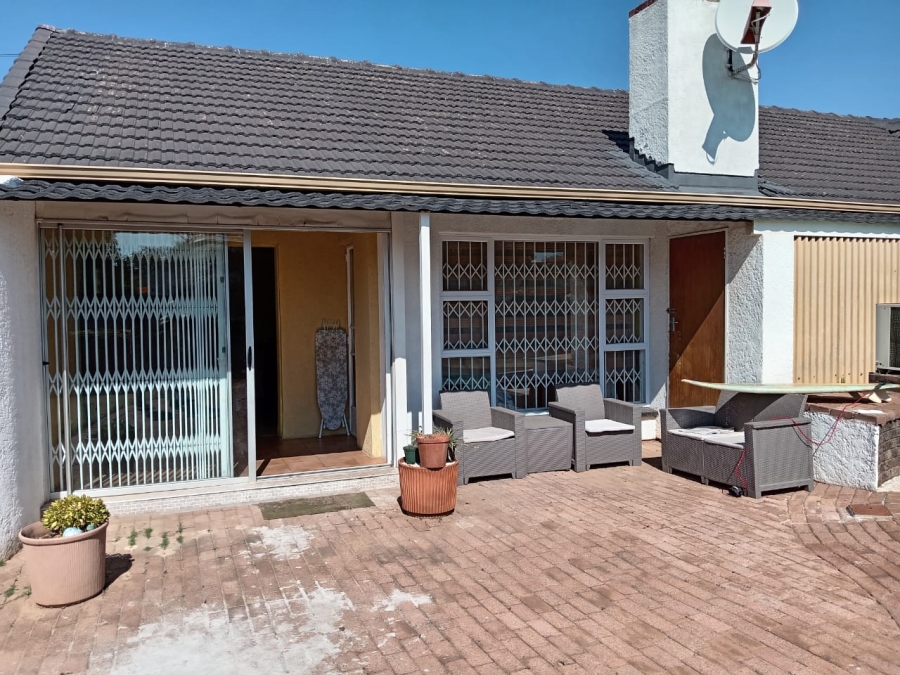 4 Bedroom Property for Sale in Witpoortjie Gauteng