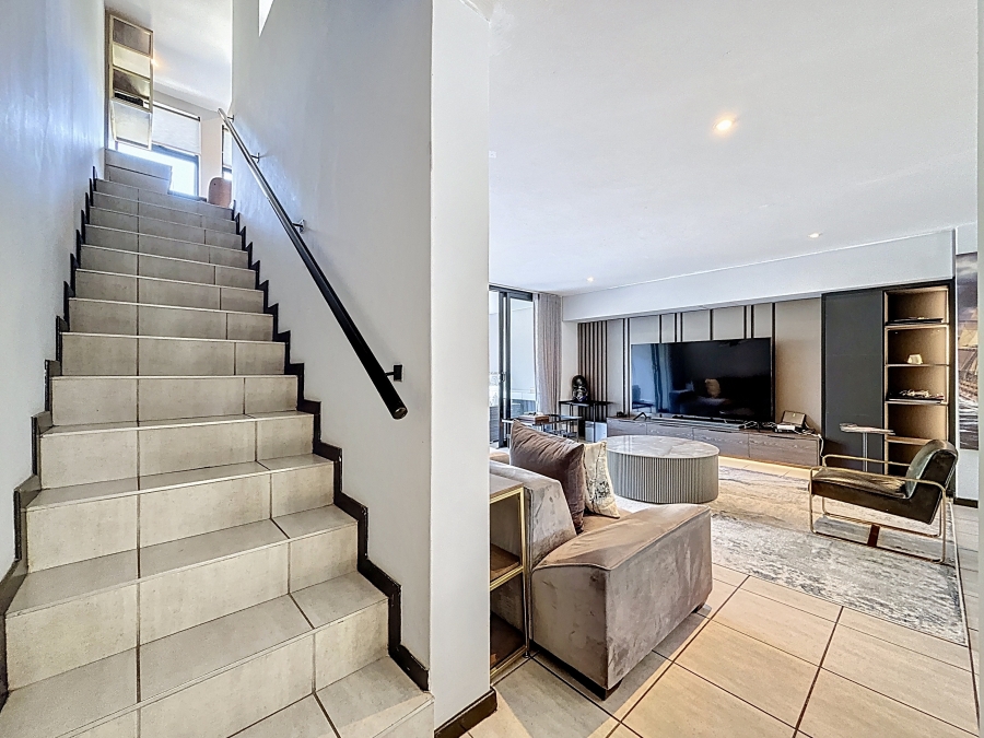 2 Bedroom Property for Sale in Lombardy Estate Gauteng