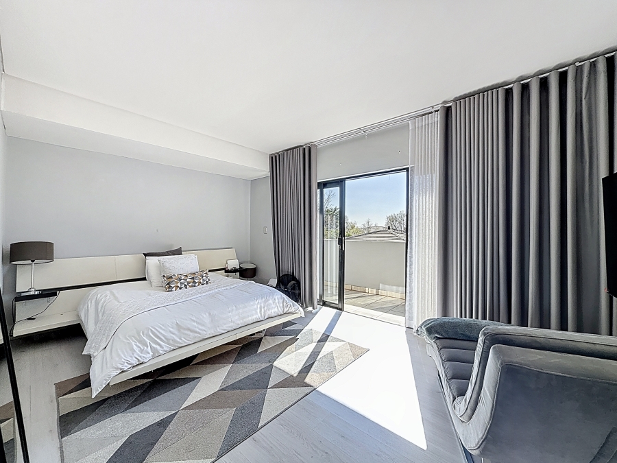 2 Bedroom Property for Sale in Lombardy Estate Gauteng