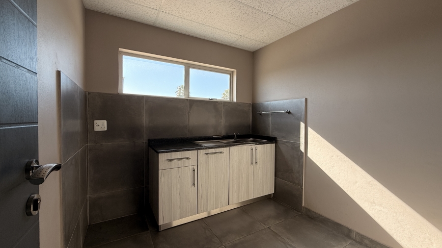To Let commercial Property for Rent in Knoppieslaagte Gauteng
