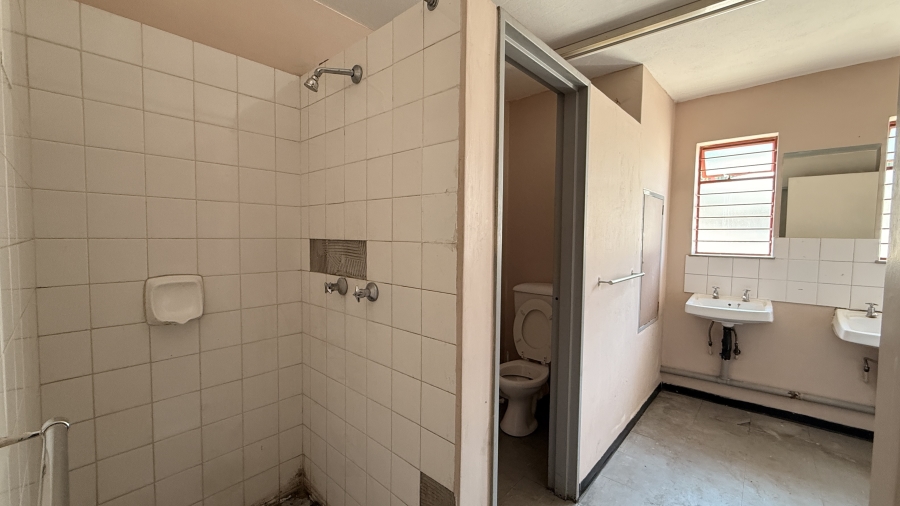 To Let commercial Property for Rent in Samrand Business Park Gauteng