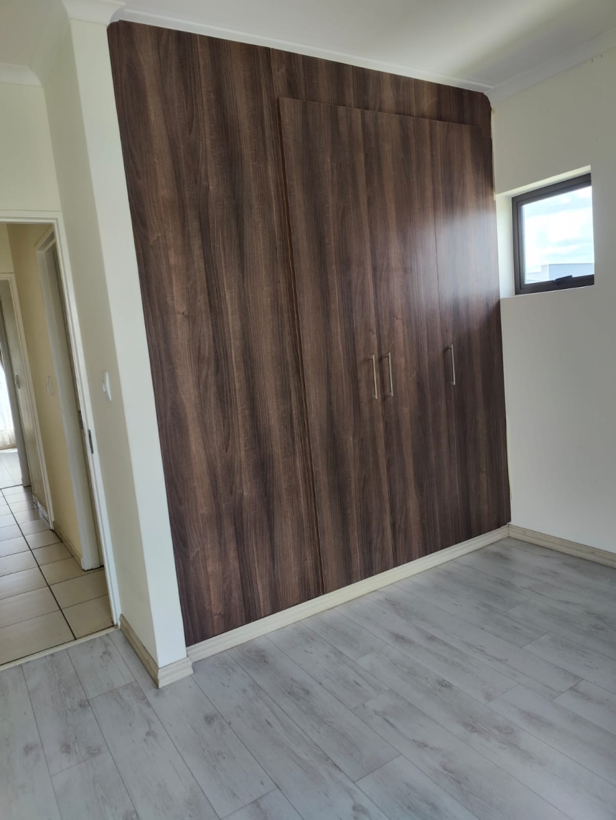 To Let 3 Bedroom Property for Rent in Barbeque Downs Gauteng