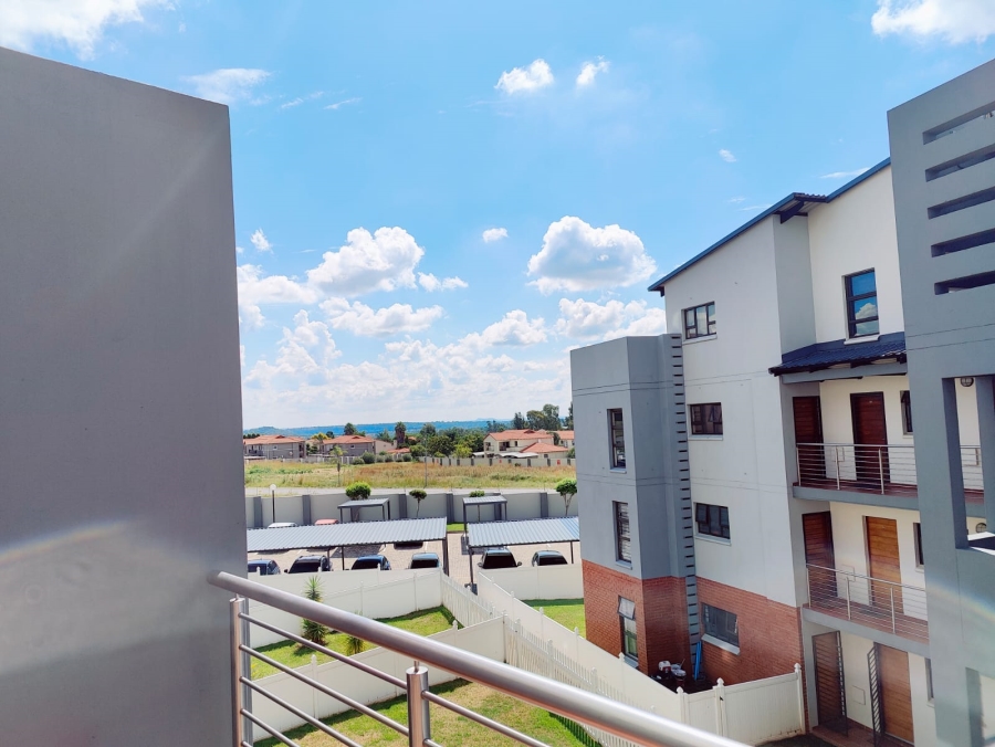 To Let 3 Bedroom Property for Rent in Barbeque Downs Gauteng