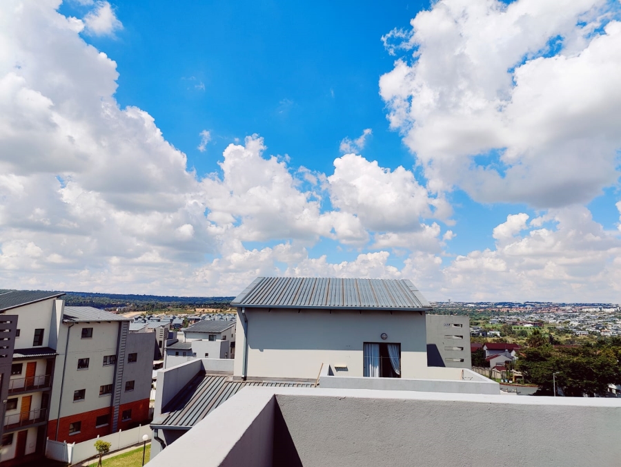 To Let 3 Bedroom Property for Rent in Barbeque Downs Gauteng