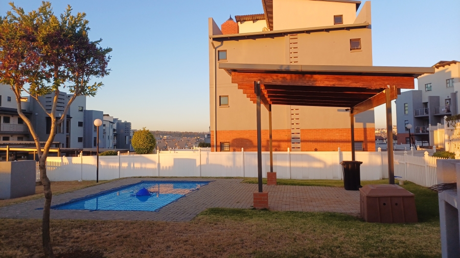 To Let 3 Bedroom Property for Rent in Barbeque Downs Gauteng