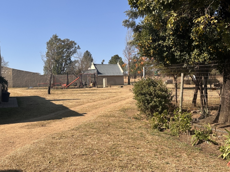 To Let 3 Bedroom Property for Rent in Lanseria Gauteng