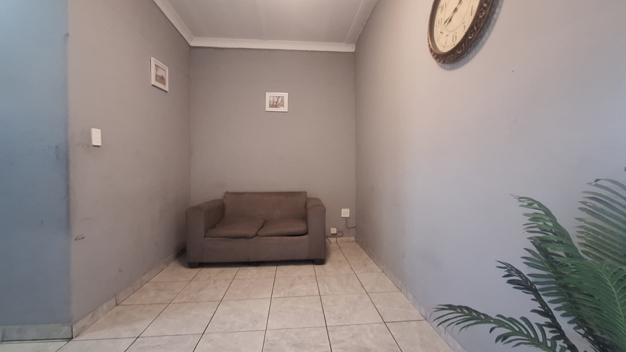 2 Bedroom Property for Sale in Sunnyside Gauteng