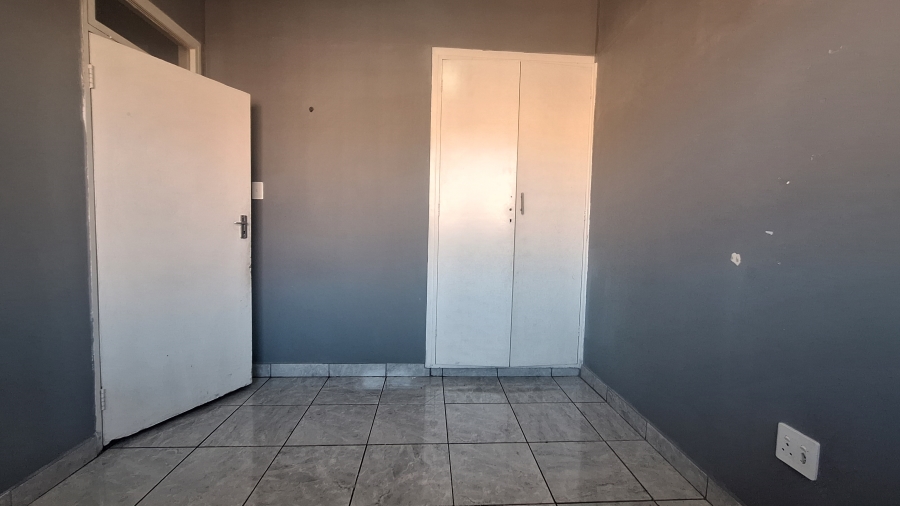 2 Bedroom Property for Sale in Sunnyside Gauteng