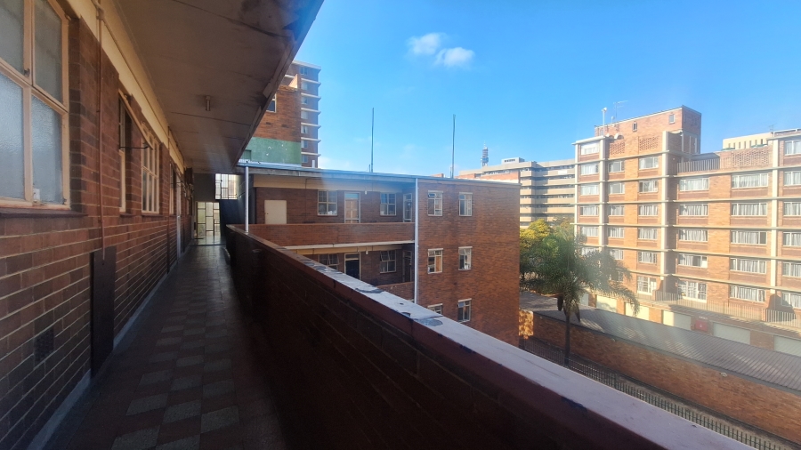 2 Bedroom Property for Sale in Sunnyside Gauteng