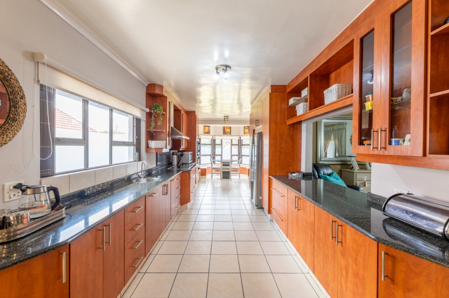 4 Bedroom Property for Sale in Bryanston Gauteng