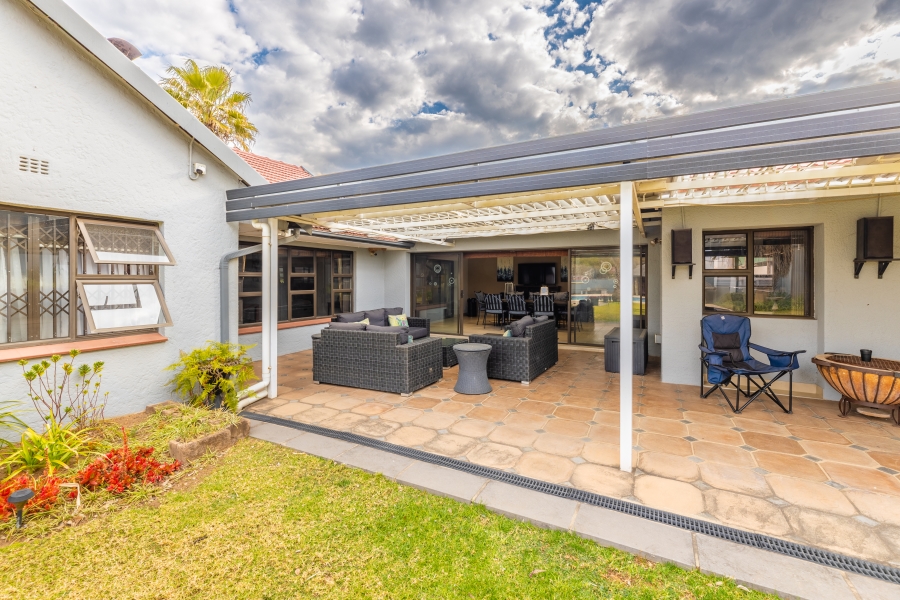 4 Bedroom Property for Sale in Bryanston Gauteng