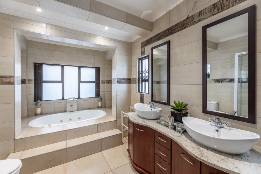 4 Bedroom Property for Sale in Bryanston Gauteng