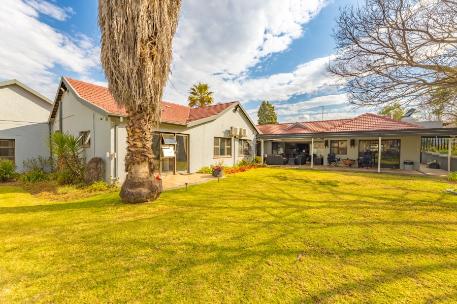 4 Bedroom Property for Sale in Bryanston Gauteng