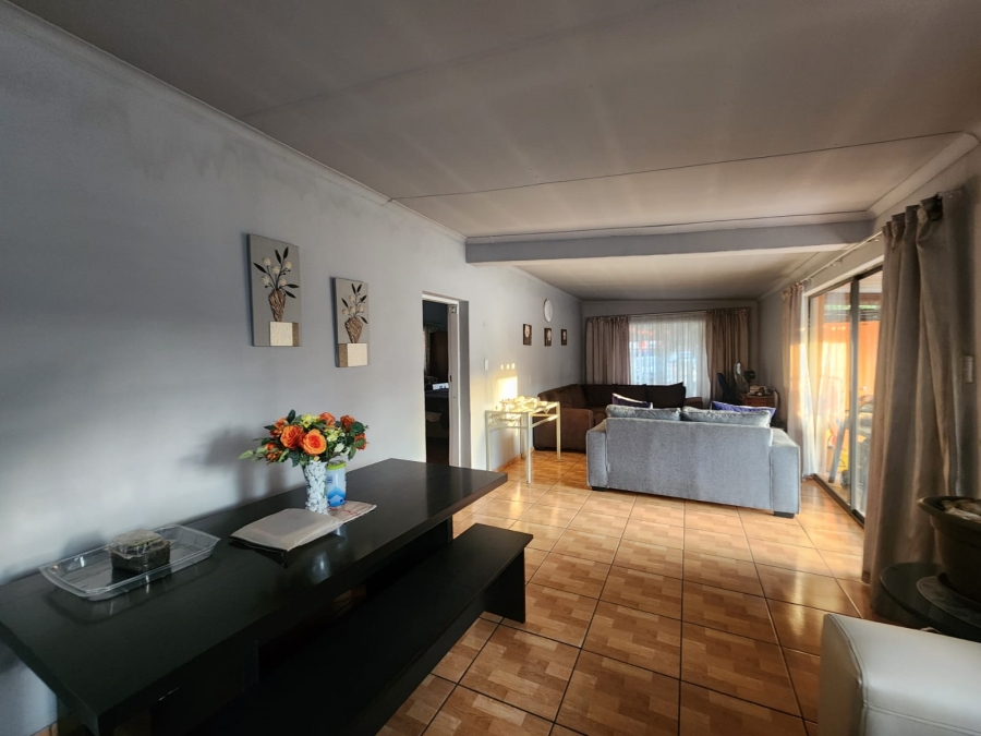 3 Bedroom Property for Sale in Duncanville Gauteng