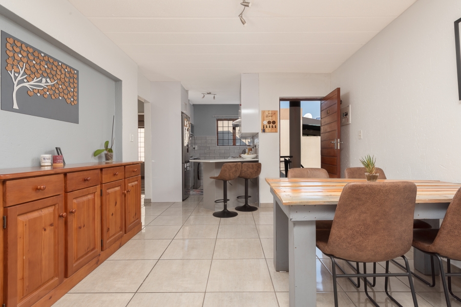 2 Bedroom Property for Sale in Glenvista Gauteng