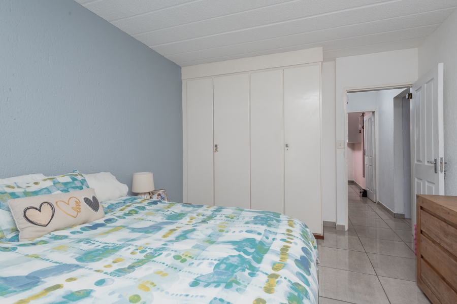 2 Bedroom Property for Sale in Glenvista Gauteng