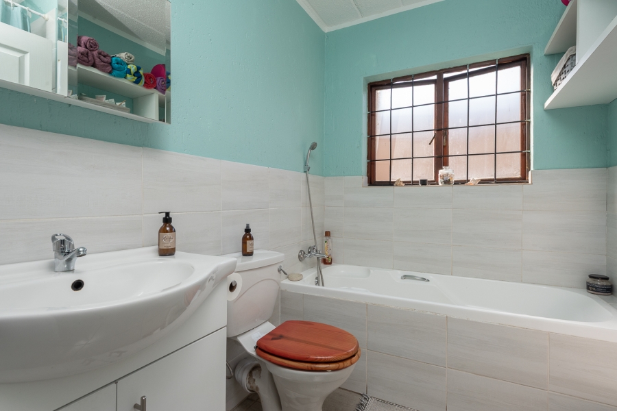 2 Bedroom Property for Sale in Glenvista Gauteng