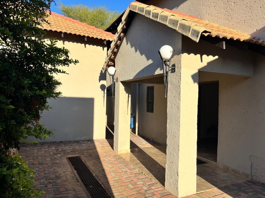 To Let 4 Bedroom Property for Rent in Sable Hills Gauteng