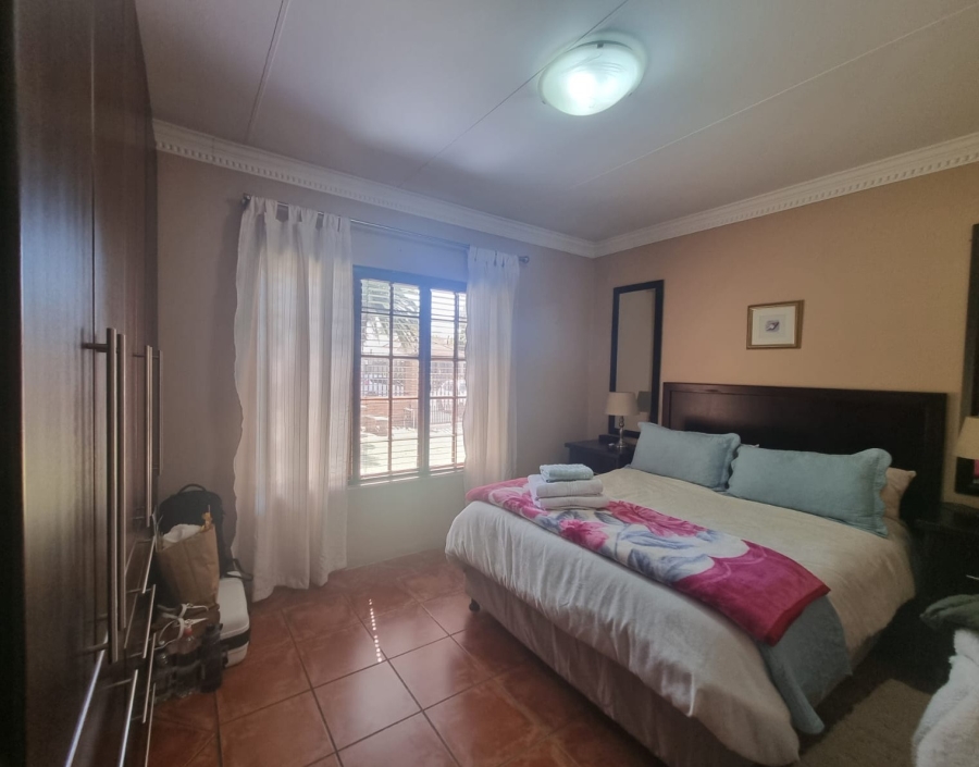 2 Bedroom Property for Sale in Vanderbijlpark SE 4 Gauteng