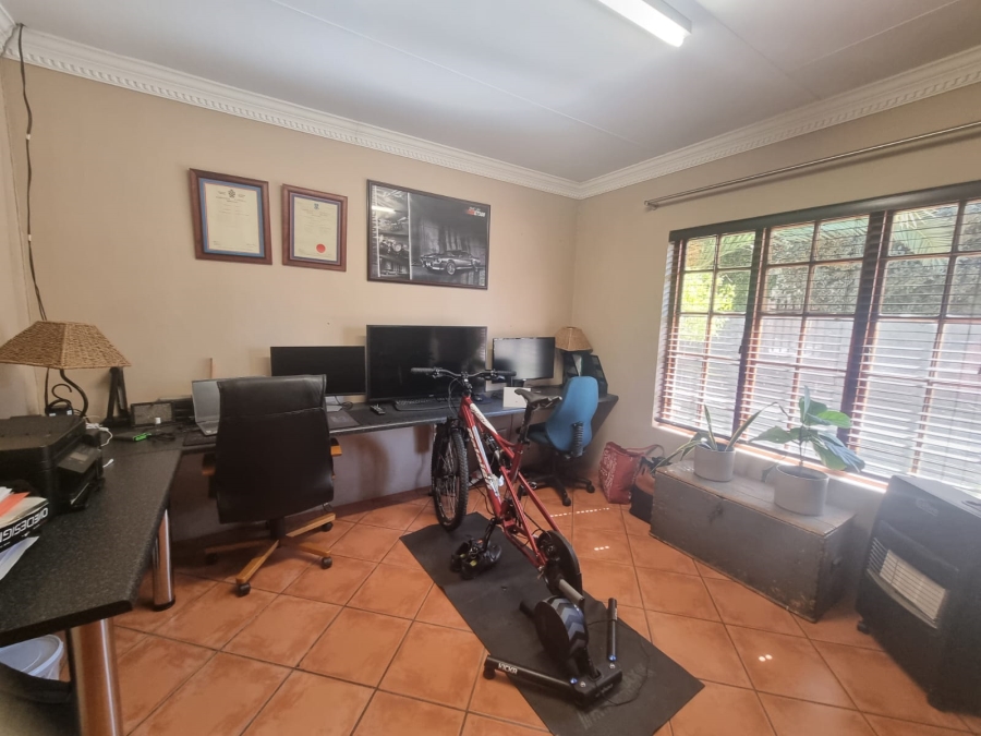 2 Bedroom Property for Sale in Vanderbijlpark SE 4 Gauteng