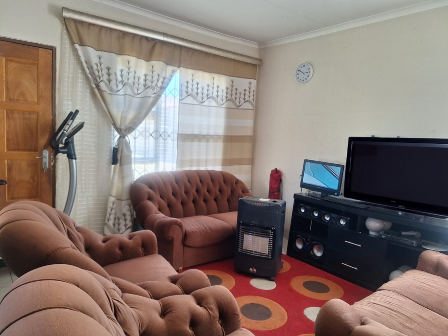 2 Bedroom Property for Sale in Bergsig Gauteng